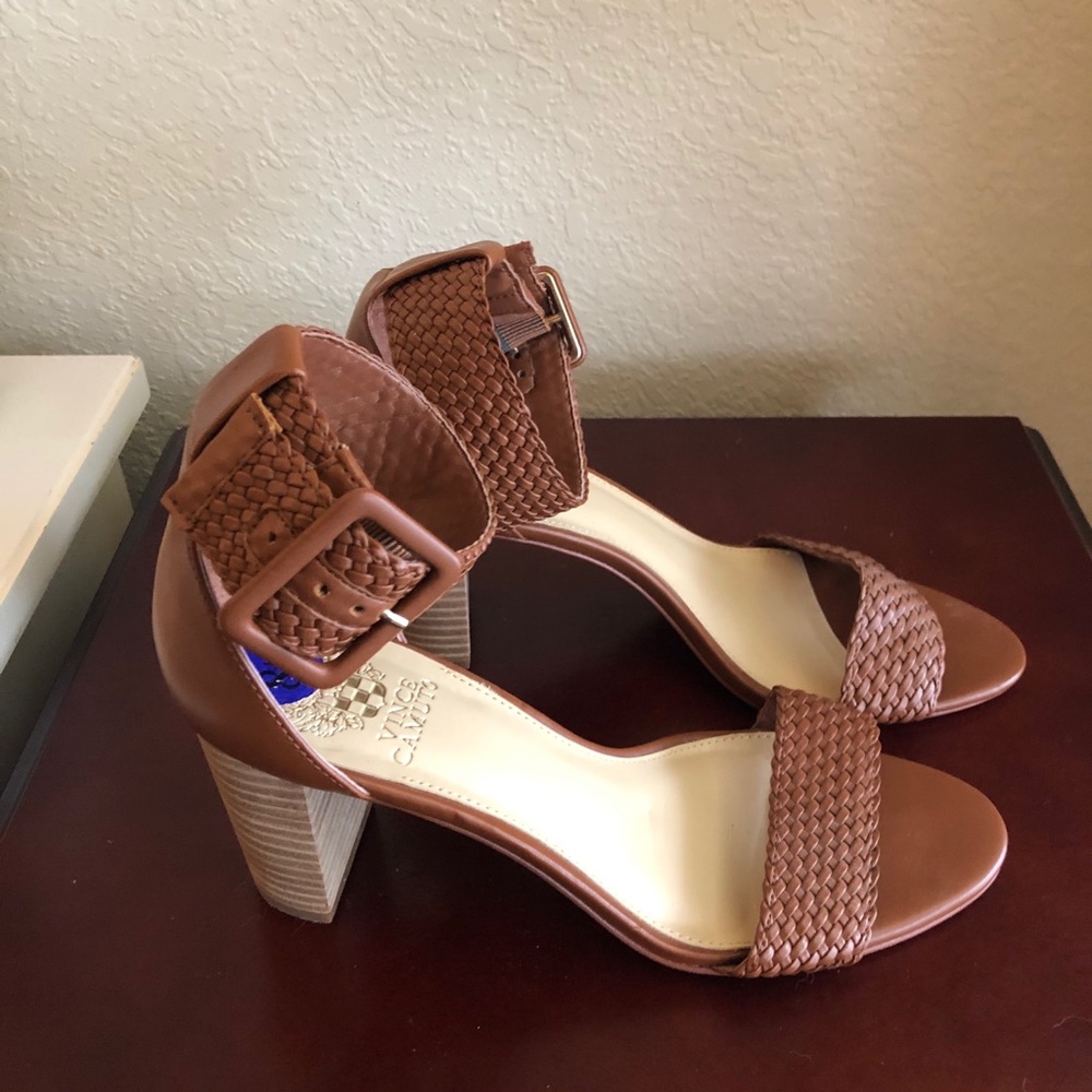 VINCE CAMUTO ankle strap block heel sandals, 8.5